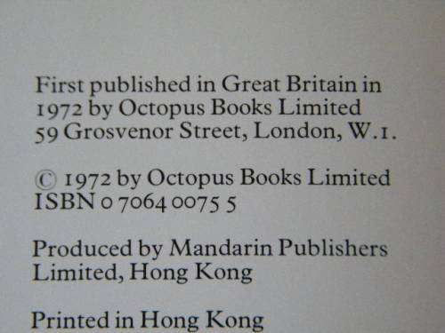 ALL COLOUR BOOK OF ORIENTAL CARPETS AND RUGS  by Stanley Reed