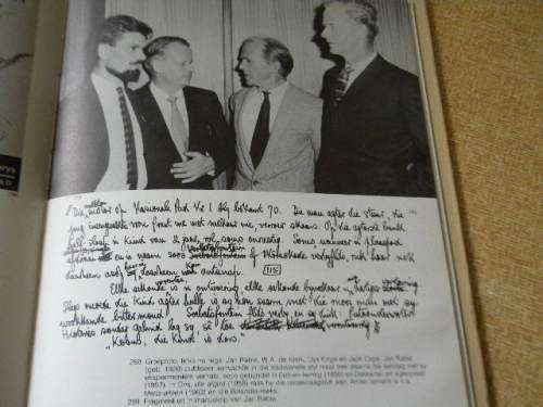 DIE AFRIKAANSE LETTERKUNDE IN BEELD  Samestellers: A.P. Grove en P.J. Nienaber