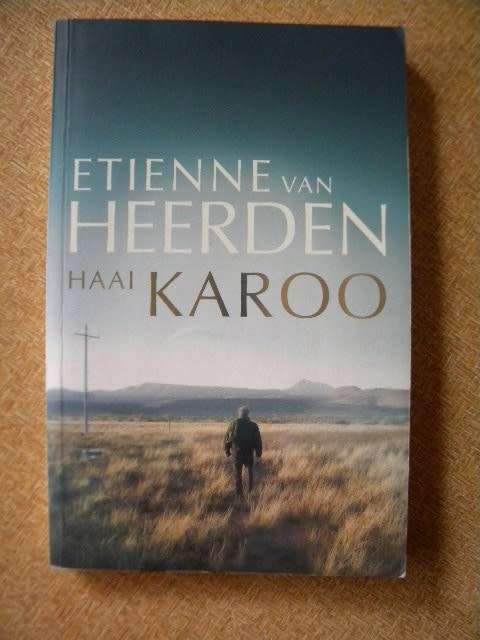 4 X ETIENNE VAN HEERDEN: Liegfabriek, Die laaste kreef, Haai Karoo en Om te Awol