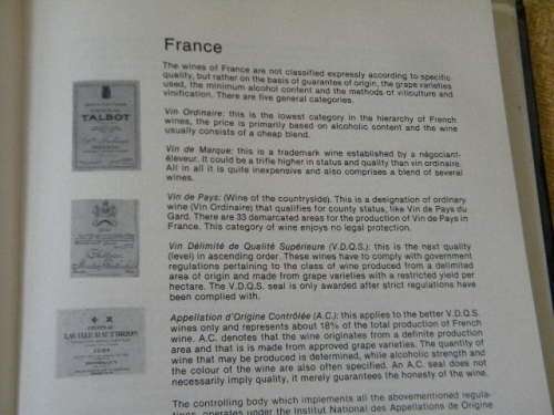WINE APPRECIATION  Complete guide to the enjoyment of wine  by Tinus van Niekerk