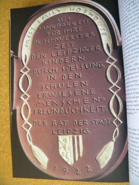 EMILY HOBHOUSE - GELIEFDE VERRAAIER  deur Elsabe Brits