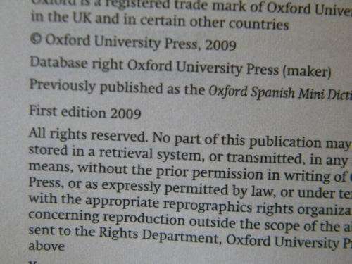 OXFORD ESSENTIAL SPANISH DICTIONARY Spanish - English, English - Spanish