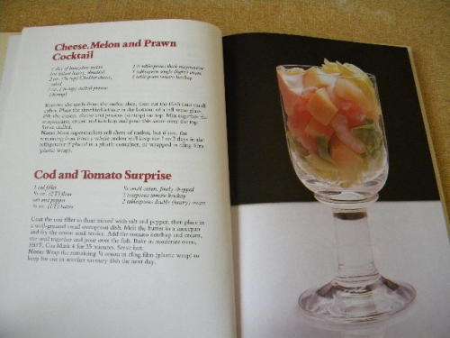 THE COLOUR BOOK OF COOKING FOR ONE  Edited by Valerie Creek