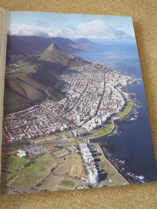 SEVEN DAYS IN CAPE TOWN  by Sean Fraser