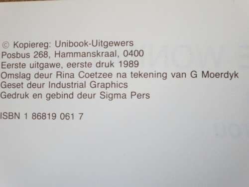 DIE AFRIKAANSE WONING deur Roger Fisher and Schalk le Roux Herdrukke uit Die Boervrou 1919-1931