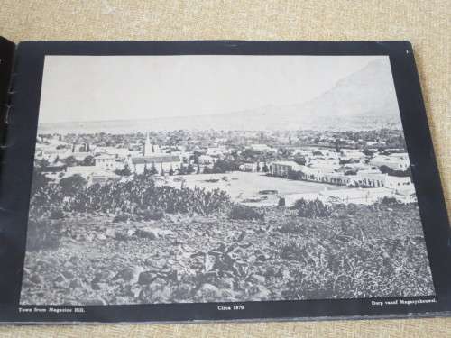 GRAAFF-REINET  `n Album ou foto`s / An Album of photographs  deur/by E.S. Whitlock