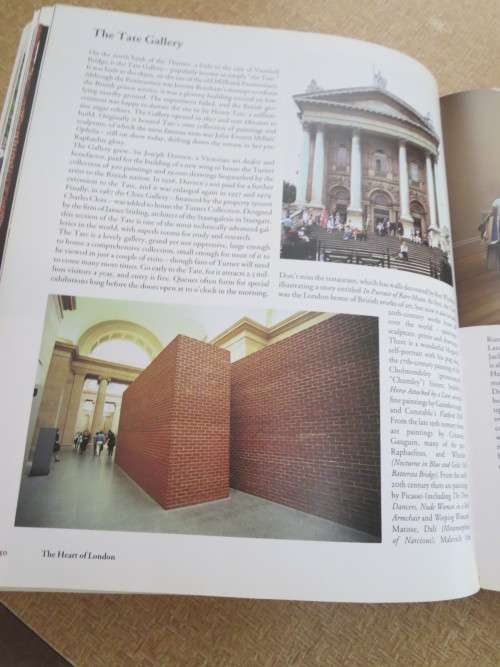 LONDON - The secrets and the splendour  by Nick Yapp and Rupert Tenison