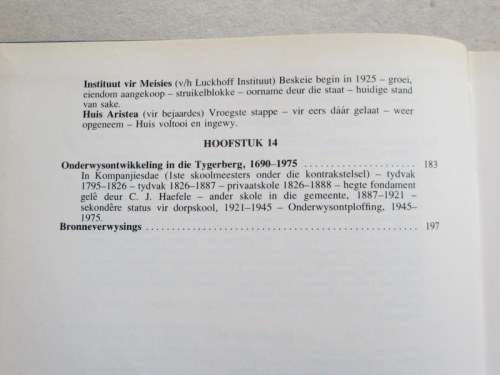 MEETSNOERE IN LIEFLIKE PLEKKE  deur A.P. Smit  N.G. Gemeente Durbanville 1826 - 1976