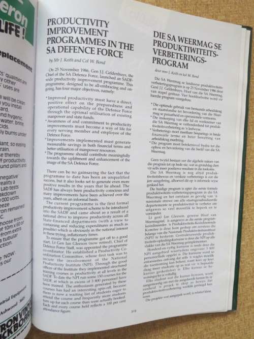 SUID-AFRIKAANSE WEERMAG: OORSIG / SOUTH AFRICAN DEFENCE FORCE: REVIEW
