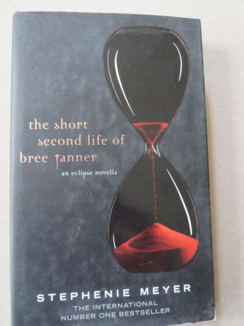THE SHORT SECOND LIFE OF BREE TANNER  by Stephenie Meyer  (An eclipse novella)