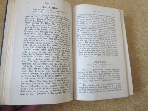 KNOCH`S OPERA GUIDE