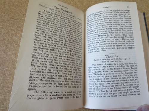 KNOCH`S OPERA GUIDE
