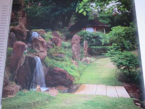 REMARKABLE GARDENS OF SOUTH AFRICA  by Nini Bairnsfather Cloete  Photographer: Craig Fraser