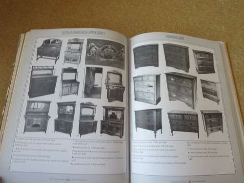 COTTAGE FURNITURE IN SOUTH AFRICA  by John Kench with Ralph Mothes