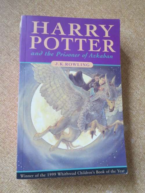 HARRY POTTER AND THE PRISONER OF AZKABAN  by J. K. Rowling