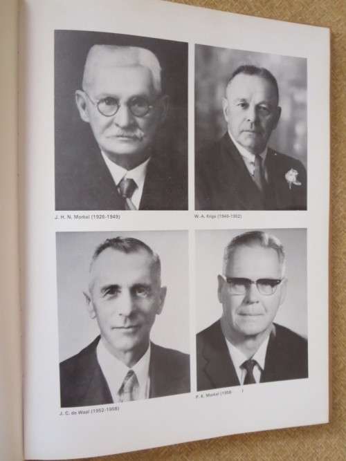 DIE STELLENBOSSCHE DISTRIKSBANK  1882 - 1982  deur Bun Booyens