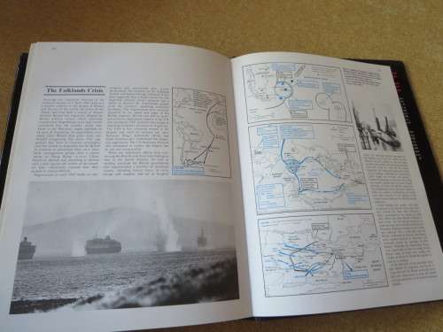 ATLAS OF WARFARE  by Richard Natkiel and John Pimlott