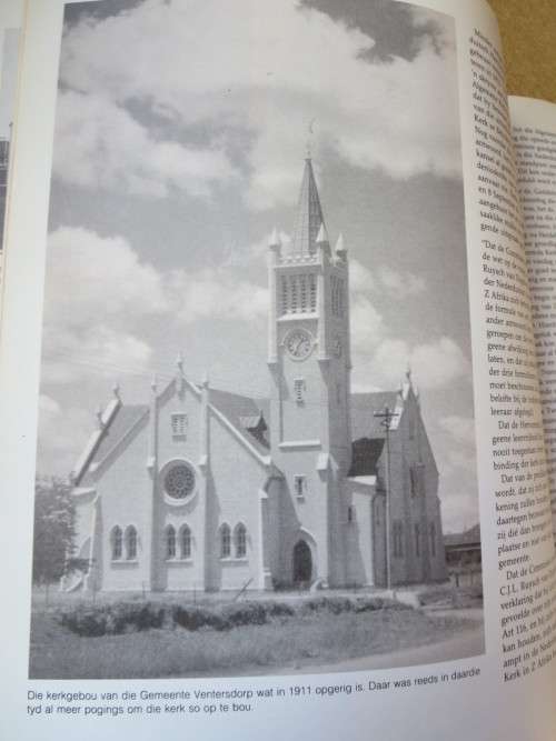 GEDENKALBUM 1886 - 1986  VAN DIE NED HERVORMDE KERK VAN AFRIKA IN WOORD EN BEELD