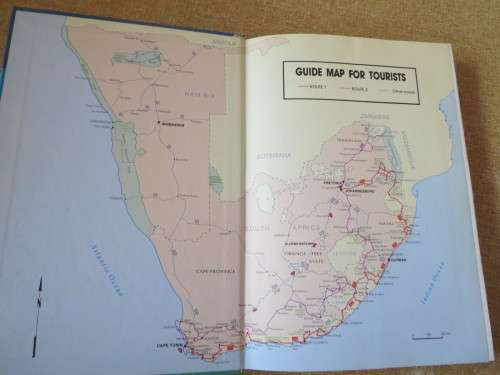 A TRAVELLER`S COMPANION TO SOUTHERN AFRICA  by Mike Crewe-Brown