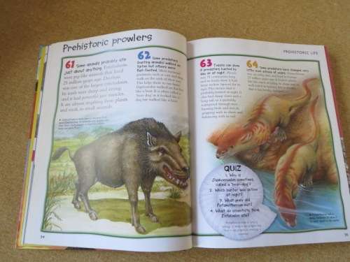 CHILDREN`S ENCYCLOPEDIA: DINOSAURS AND PREHISTORIC LIFE  by Miles Kelly Publishing