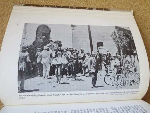 DIE MYNWERKERSTAKING 1922  deur A. G. Oberholster