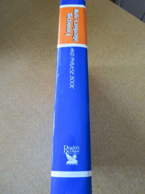 MULTI-LANGUAGE DICTIONARY AND PHRASE BOOK  English, Afrikaans,N-Sotho Sesotho, Xhosa, Zulu,Tswana