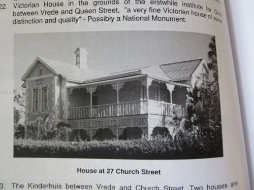 DURBANVILLE:  300 YEARS OF GRACIOUS LIVING  by C. M. Stimie