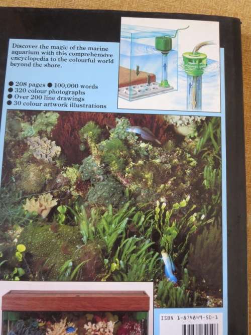 THE PRACTICAL ENCYCLOPEDIA  OF THE MARINE AQUARIUM  by Dick Mills