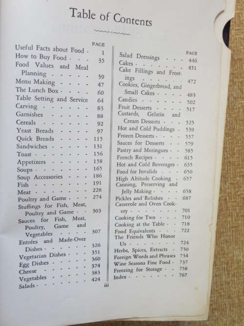 THE AMERICAN WOMAN`S COOK BOOK  Edited and Revised by Ruth Berolzheimer
