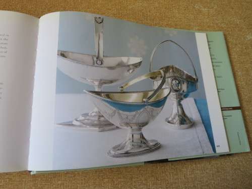 500 KITCHEN IDEAS, STYLE, FUNCION & CHARM  by Dominique De Vito