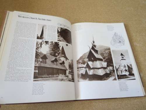 THE INTERNATIONAL BOOK OF WOOD  Foreword: Hugh Johnson