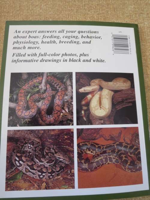 BOAS  A Complete Pet Owner`s Guide  by Doug Wagner  Illustrations: David Wenzel