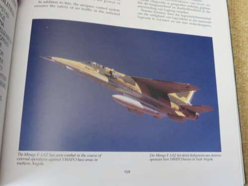 SA WEERMAG OORSIG / SA DEFENCE FORCE REVIEW 1990  By Maj. A. de la Rey