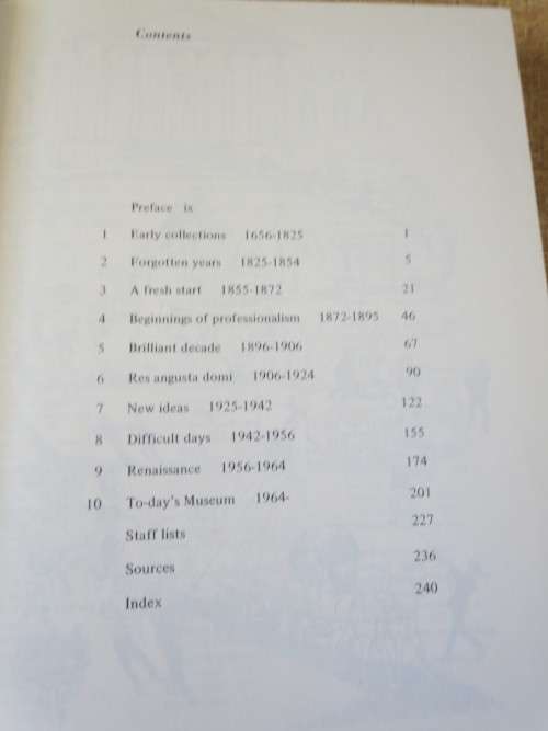 A HISTORY OF THE SOUTH AFRICAN MUSEUM  1825 - 1975  Compiled by R. F. H. Summers