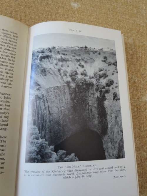 THE SOUTH AFRICAN WAY OF LIFE  Edited by G. H. Calpin