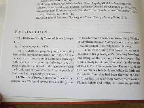 KING JAMES VERSION COMMENTARY: NEW TESTAMENT  by Edward R. Hindson & Daniel R. Mitchell