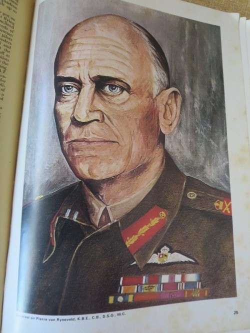 S.A.LUGMAG: Goue Jubileumgedenkboek / S.A  AIR FORCE: Golden Jubilee Sourvenir Book 1920-1970