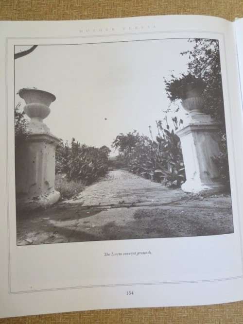 MOTHER TERESA  A LIfe in Pictures  by Roger Royle & Gary Woods