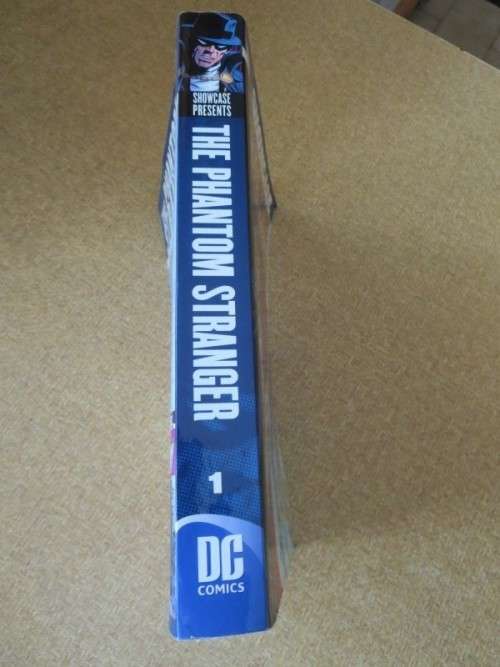 COMICS: DC SHOWCASE PRESENTS - THE PHANTOM STRANGER
