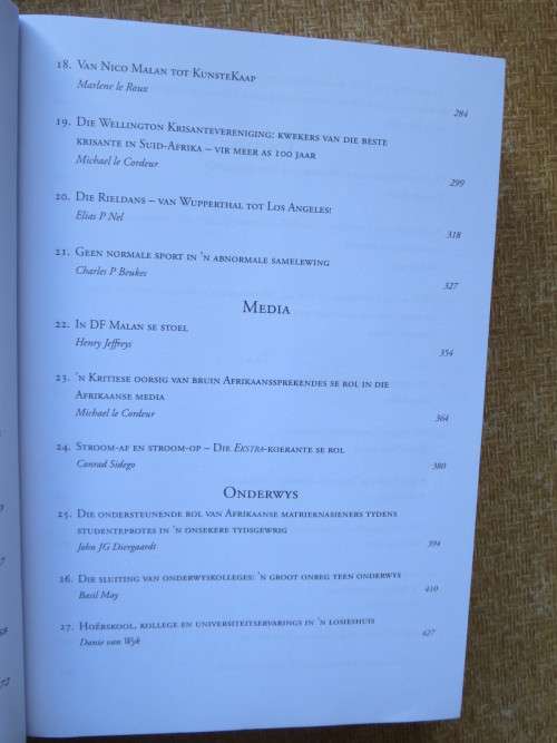 ONS KOM VAN VêR (Bydraes oor bruin Afrkaansprekendes) deur WAM Carstens & Michael le Cordeur