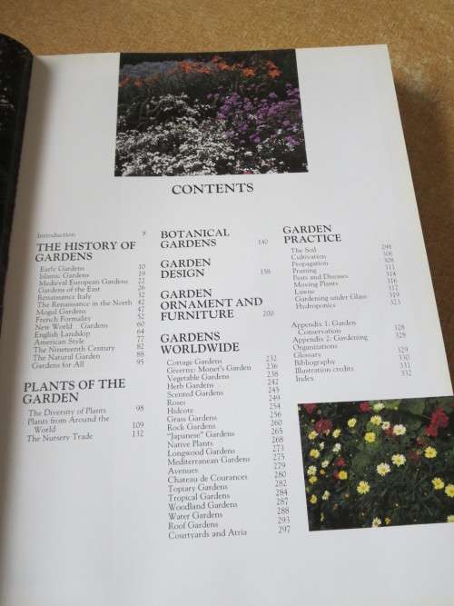 HISTORY OF THE GARDEN  Its Evolution & Design  by Howard Loxton