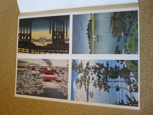 POSTCARD BOOK 32 JAPANESE WOODBLOCK PRINTS  (Ready for mailing)