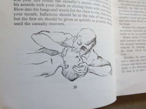 DON`T DIE IN THE BUNDU  by Col. G. H. Grainger (Rhodesiana) (Handbook of survival)