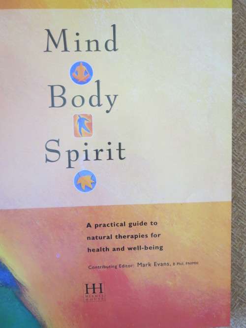 FENG SHUI - HEALTH, HARMONY & HAPPINESS  by Gill Hale and Mark Evans respectively (SLIPCASE)