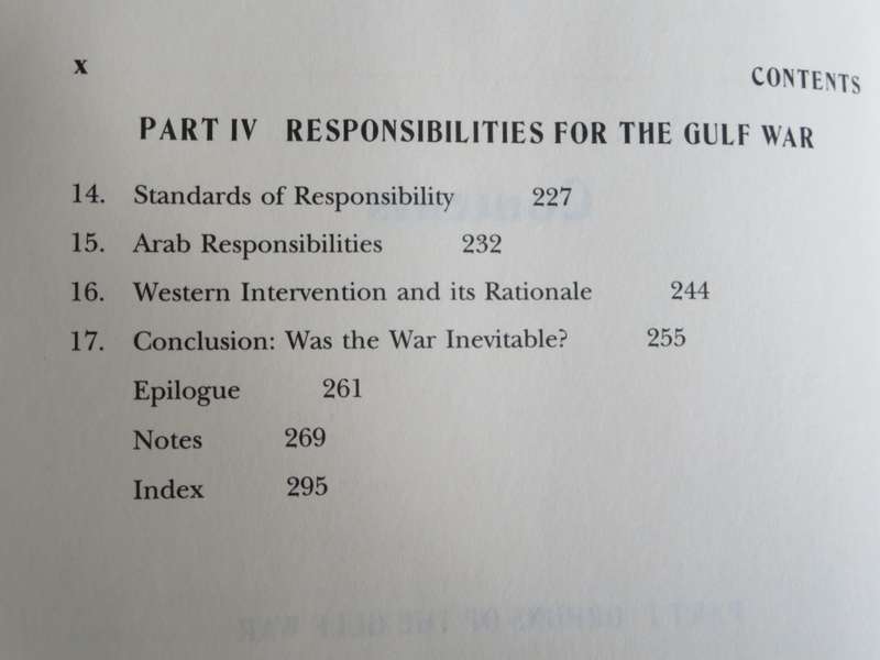 WAR IN THE GULF 1990 - 91 The Iraq-Kuwait conflict and its implications by M Khadduri & E Ghareeb