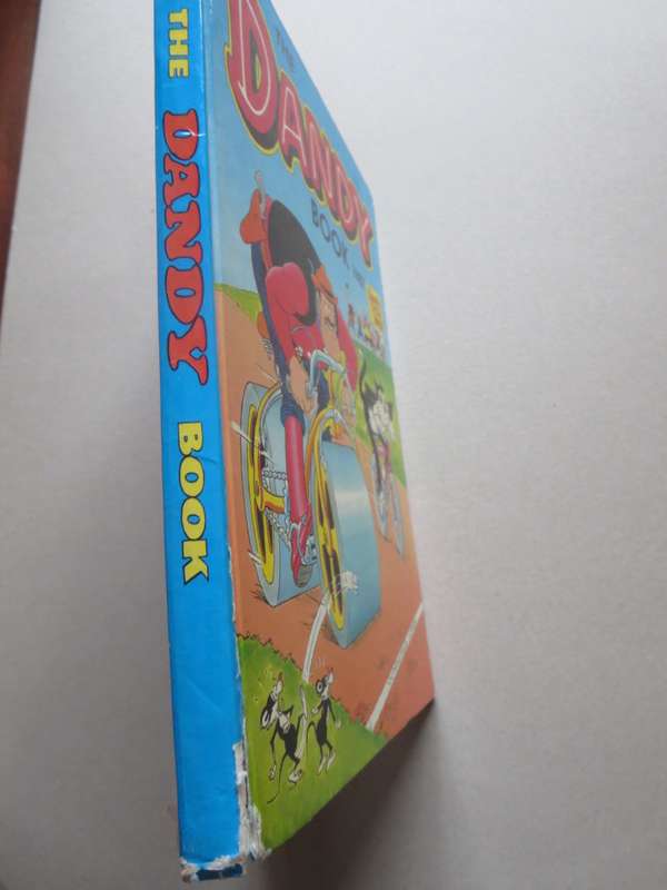 COMIC BOOKS: THE DANDY BOOK 1987  The Cycle Race