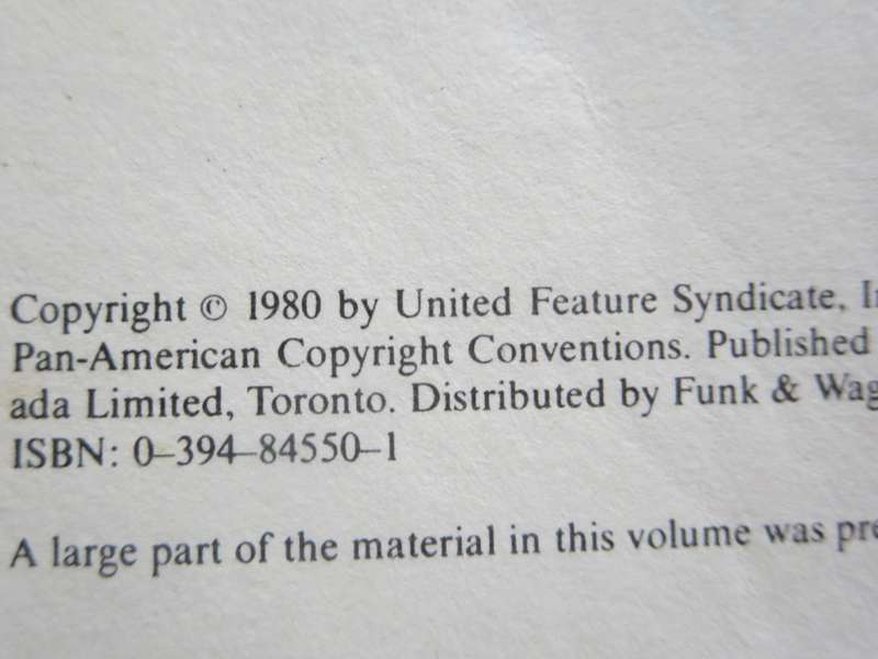 COMIC BOOKS: CHARLIE BROWN`S `CYCLOPEDIA VOL 1  Featuring Your Body Questions. Answers. Facts