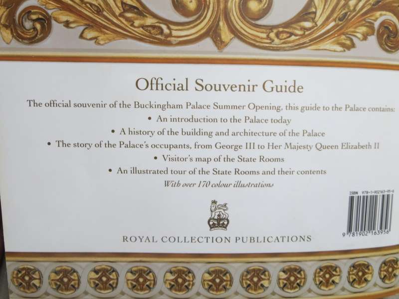 BUCKINGHAM PALACE  Official Souvenir Guide  Royal Collection Publications