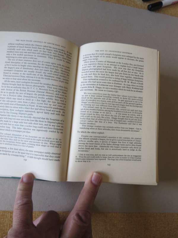 ON THE TRACK OF UNKNOWN ANIMALS. Bernard Heuvelmans. (Introduction by Gerald Durrell)