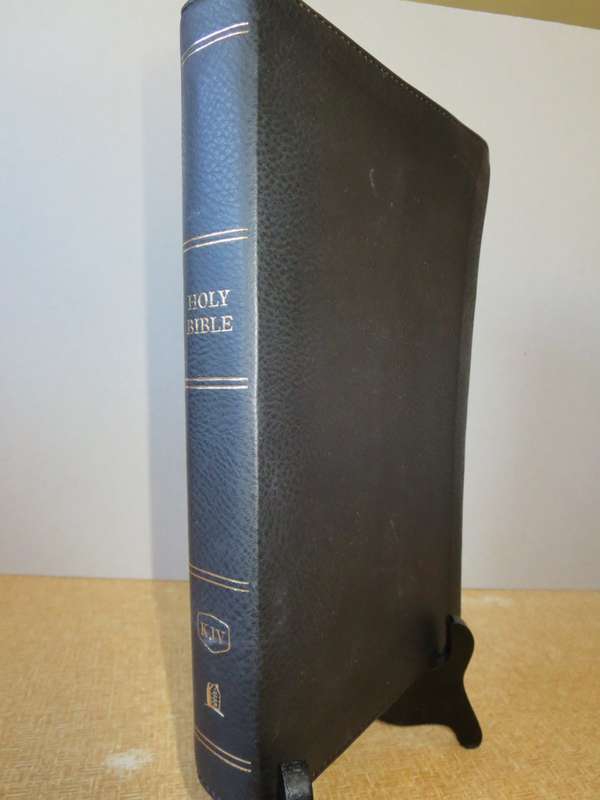 KJV MINISTER`S BIBLE.
